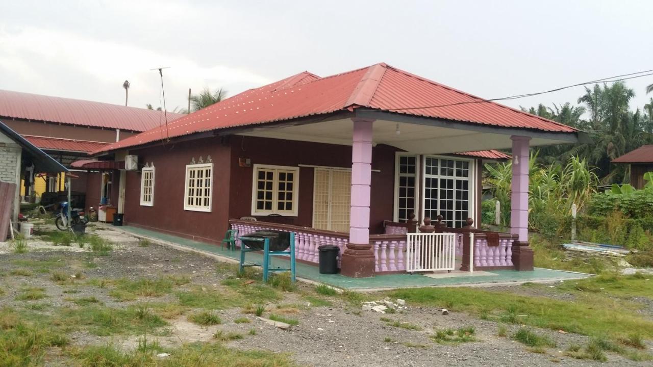 De Sabil Homestay Teluk Panglima Garang Exterior foto